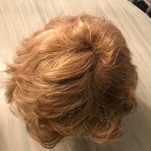 Paula Young Short Blond Acrylic Wig - Picture 5 of 6